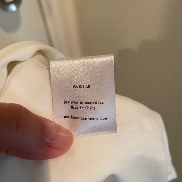 FAME AND PARTNERS Wedding dress - Picture 5 of 9